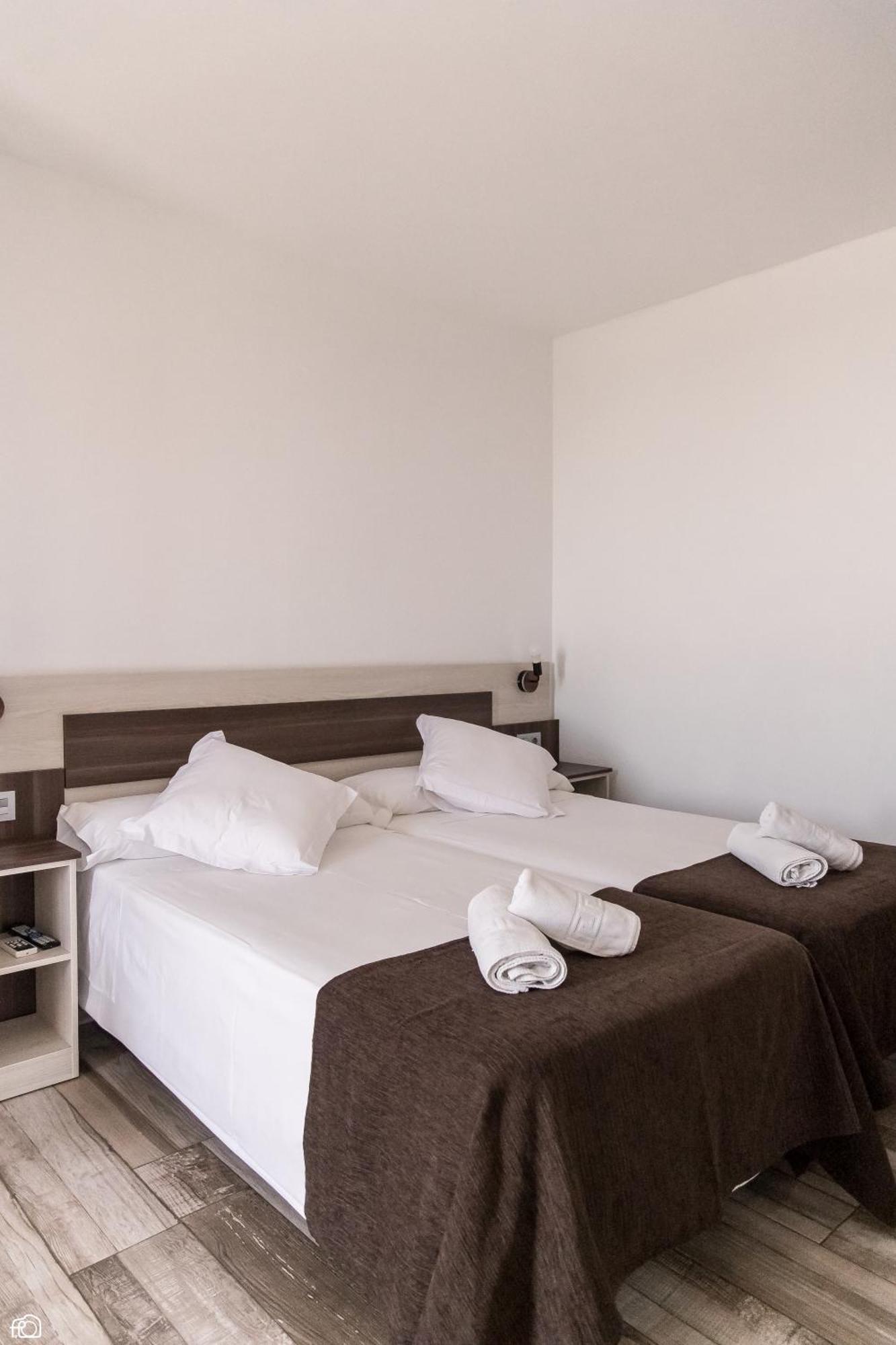 Meson Hostal La Cabana Medellín Extérieur photo