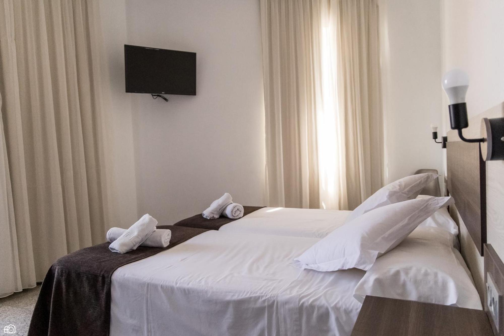 Meson Hostal La Cabana Medellín Extérieur photo